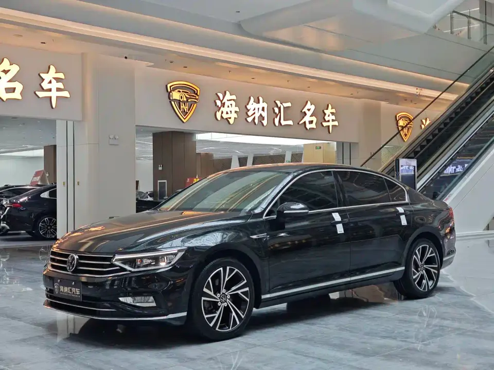 Volkswagen Magotan 330TSI DSG Luxury 2022