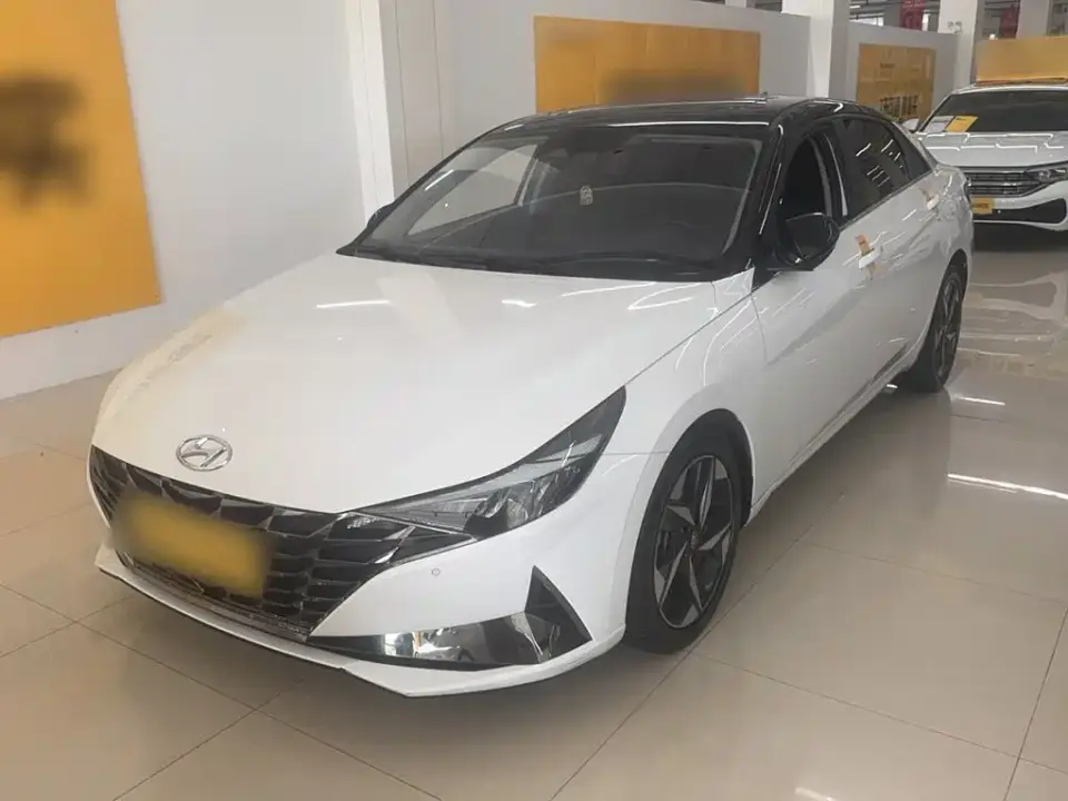 Hyundai Elantra 1.5L CVT LUX Premium Edition 2023