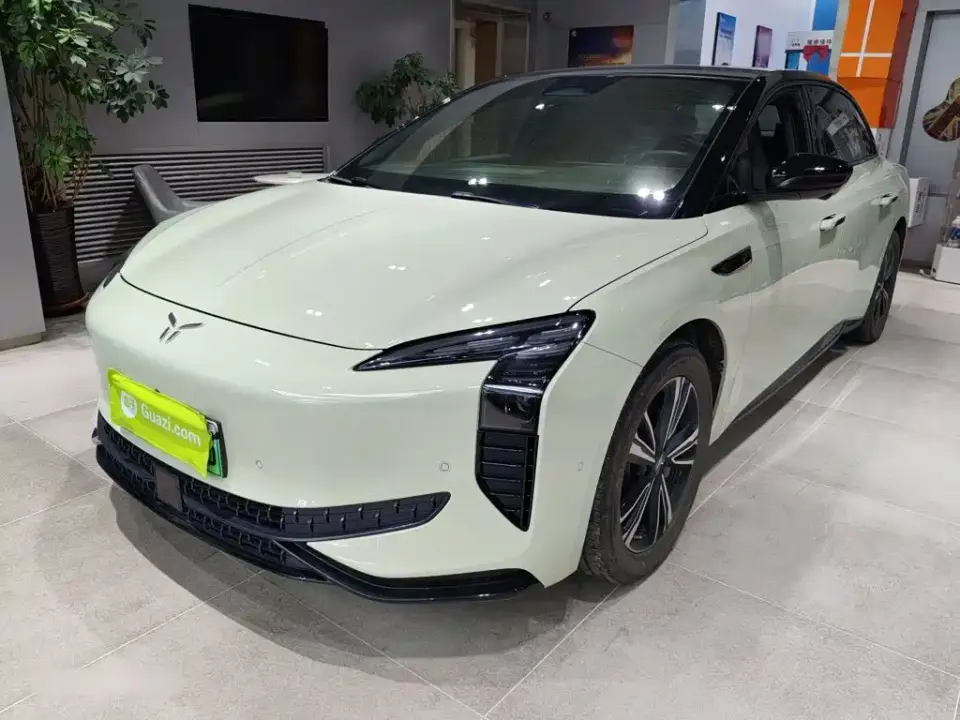 Hongqi EH7 690 Pro 2024