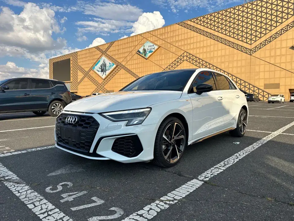 Audi A3 Facelift Sportback 35 TFSI Fashion Sport 2023