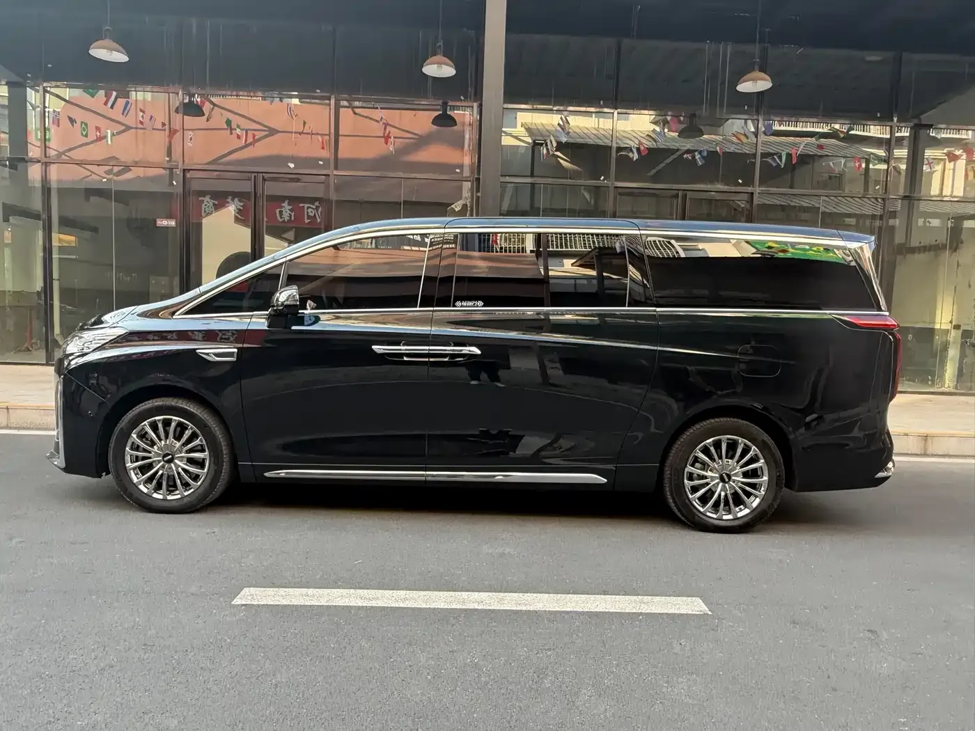 Wey Alpine AWD Executive Long Wheelbase 2024 — фото 3