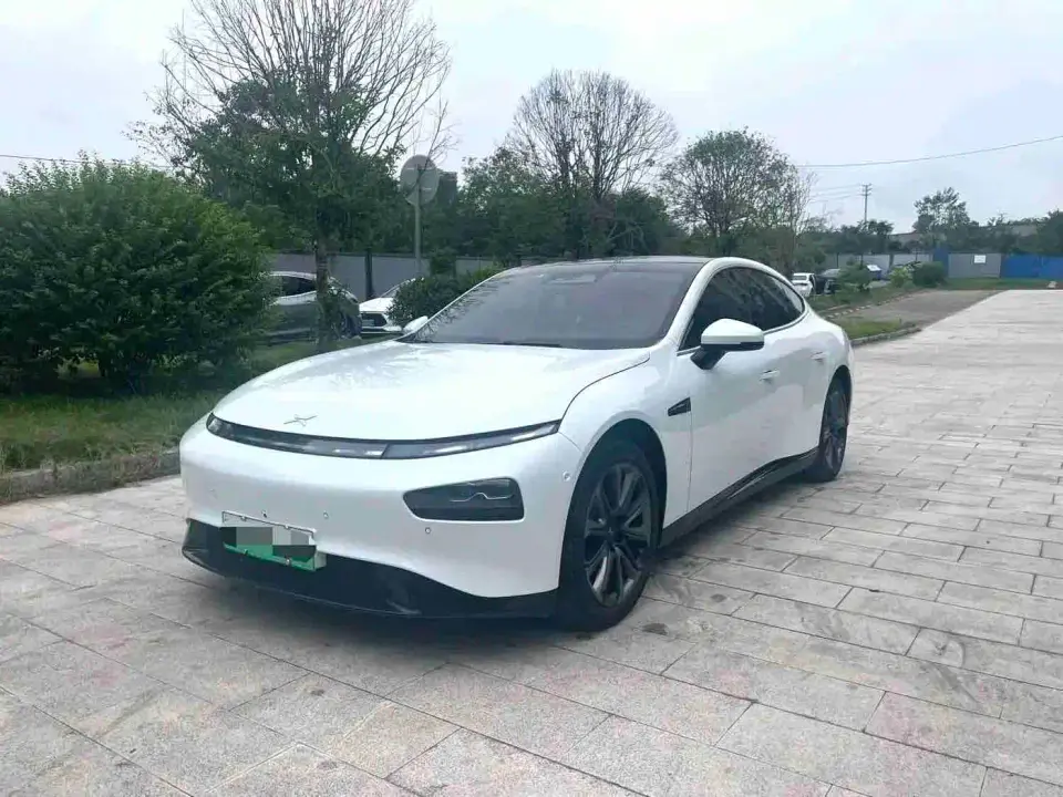 XPeng P7 Model 586E 2022