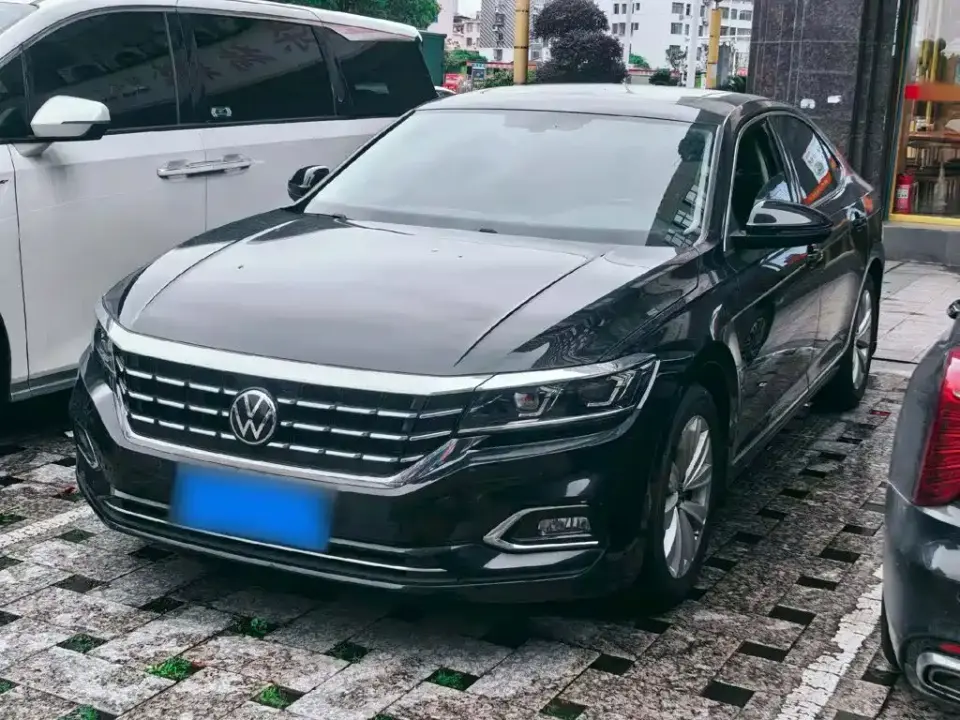Volkswagen Passat Facelift 330TSI Elite China VI 2021