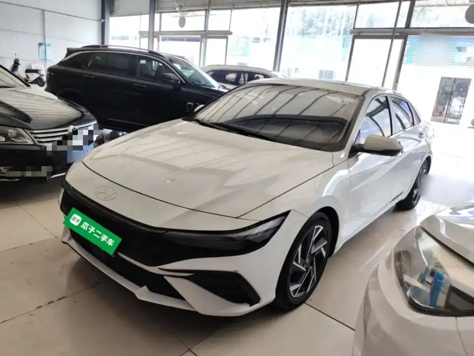 Hyundai Elantra Model 1.5L CVT LUX Premium Edition 2024