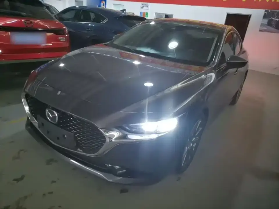 Mazda Mazda3 Axela 2.0L Automatic Premium Edition 2022