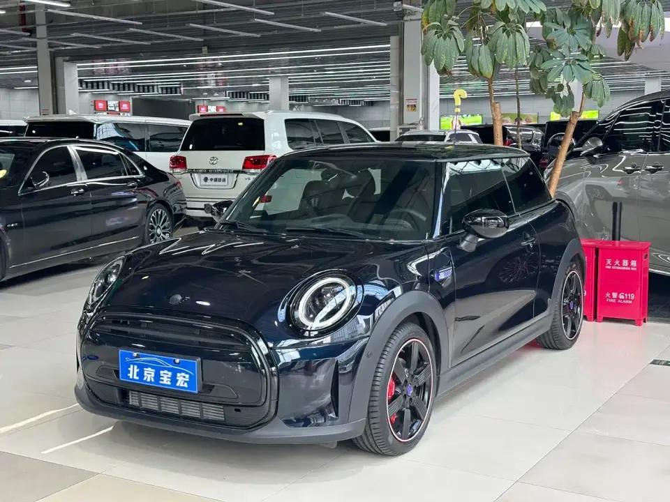 Mini MINI 1.5T COOPER Purple Night Escape Special Edition 2024