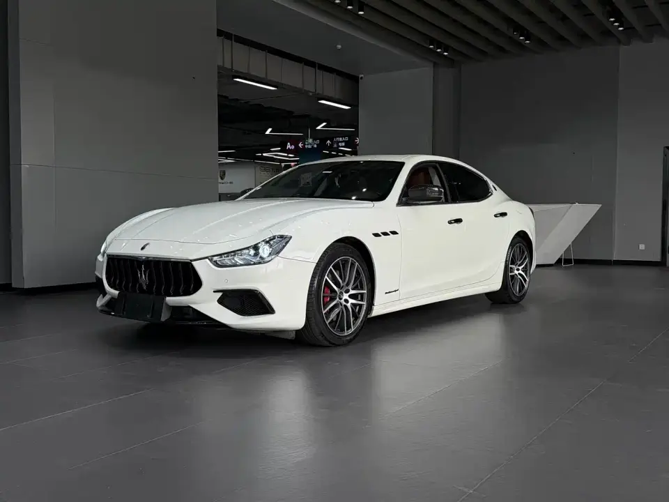 Maserati Ghibli 3.0T GranSport 2021