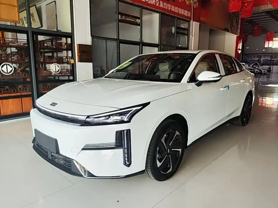 Geely Galaxy Galaxy L6 EM-i 140km Explorer+ Edition 2026