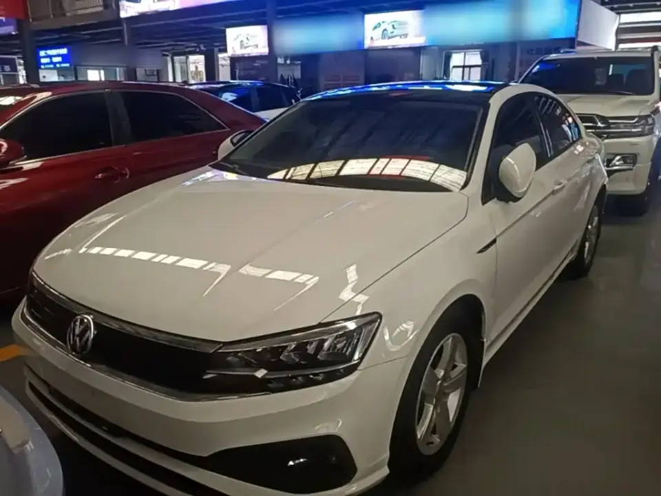 Volkswagen Lamando 230TSI DSG Fashion Edition 2021