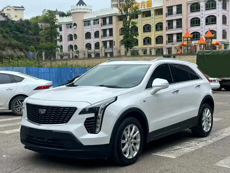 Cadillac XT4 28T FWD Technology Edition 2021