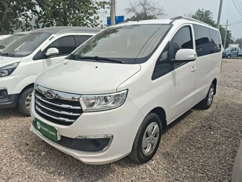 JAC Refine M3 1.8L Manual Comfort Edition 7/8-seater 2025