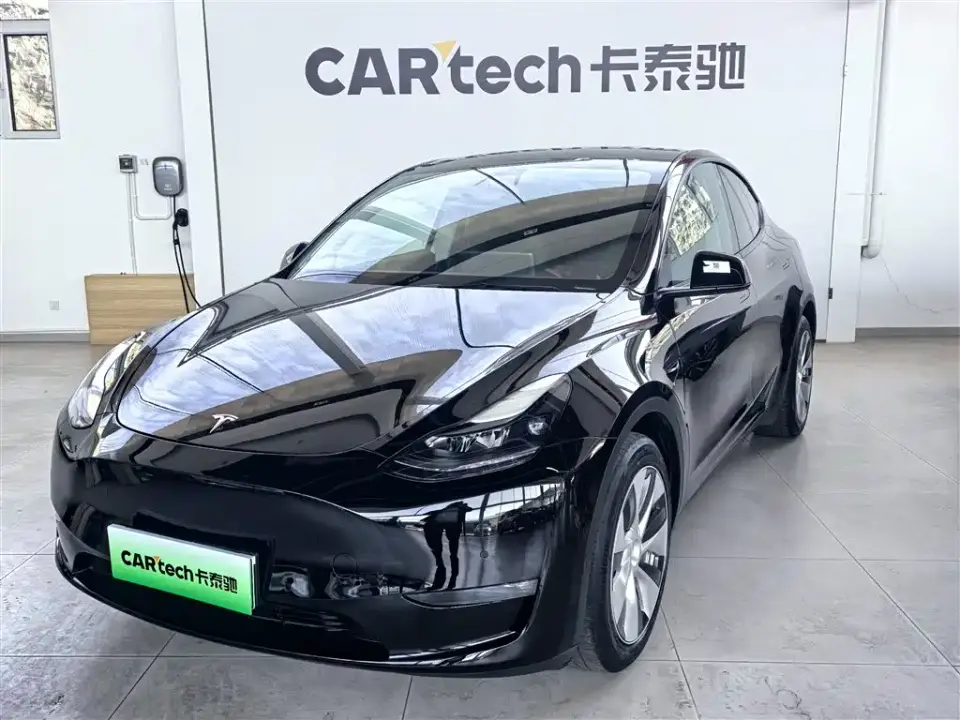 Tesla Model Y Facelift Rear-Wheel Drive Version 2023