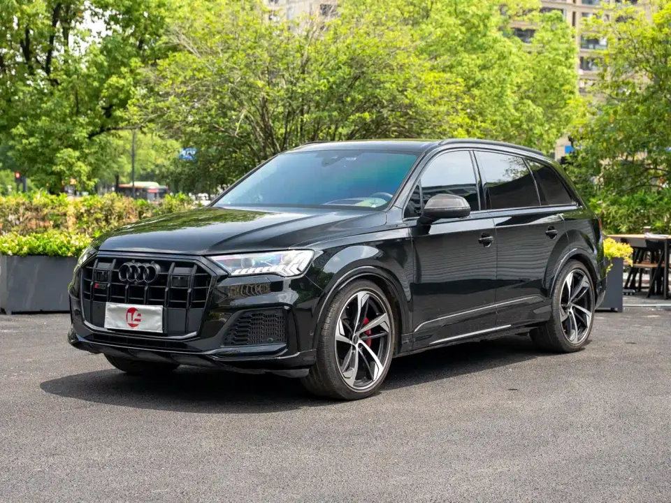 Audi SQ7 4.0 TFSI Dark Knight Edition 2025