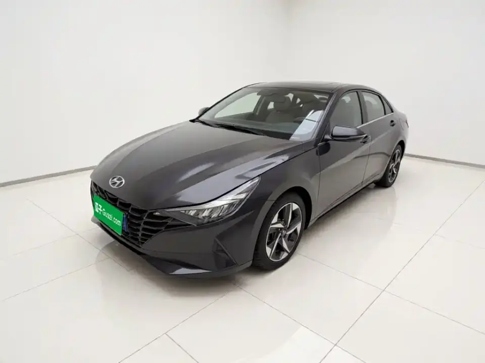 Hyundai Elantra 1.5L CVT LUX Premium Edition 2021