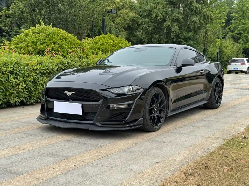 Ford Mustang 2.3L EcoBoost 2020
