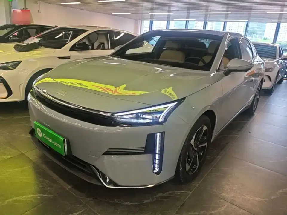 Geely Galaxy Galaxy L6 125km PLUS Soaring Dragon Edition 2025