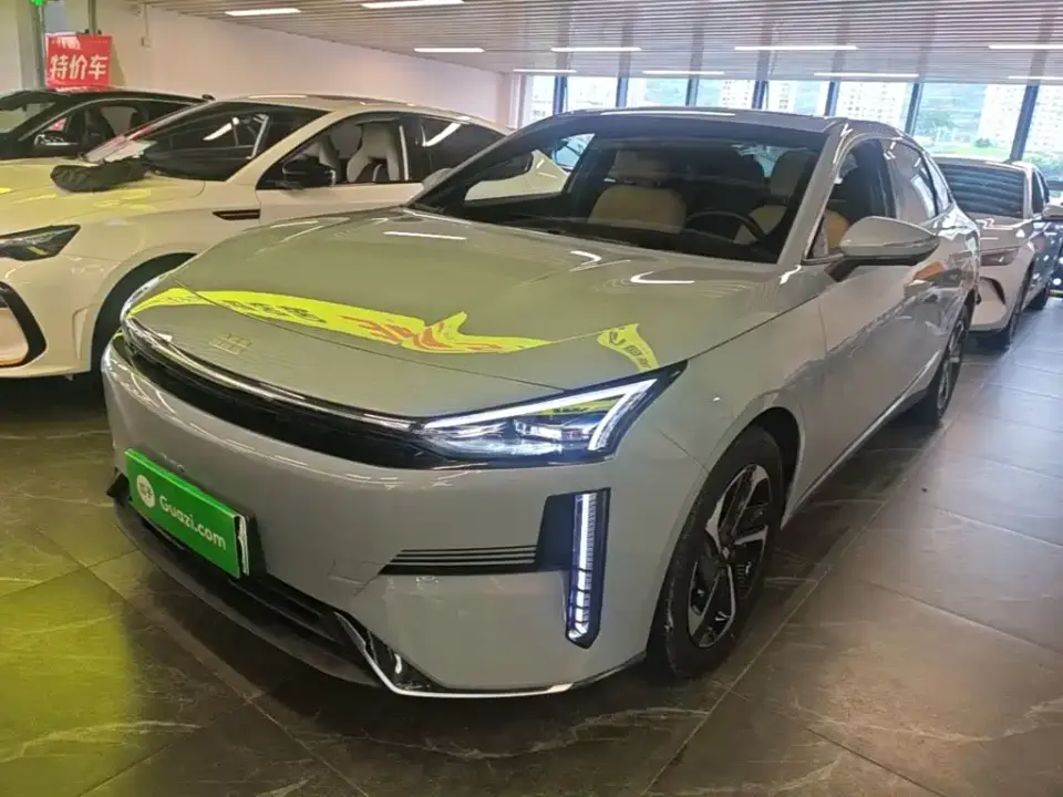 Geely Galaxy Galaxy L6 125km PLUS Soaring Dragon Edition 2025
