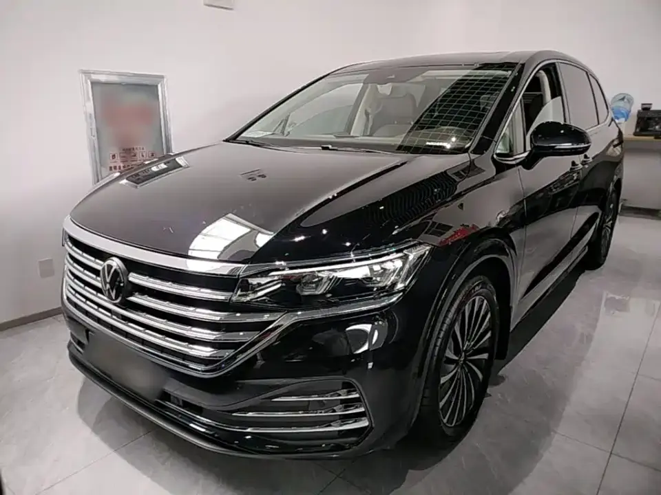 Volkswagen Viloran 380TSI Executive Edition 2025