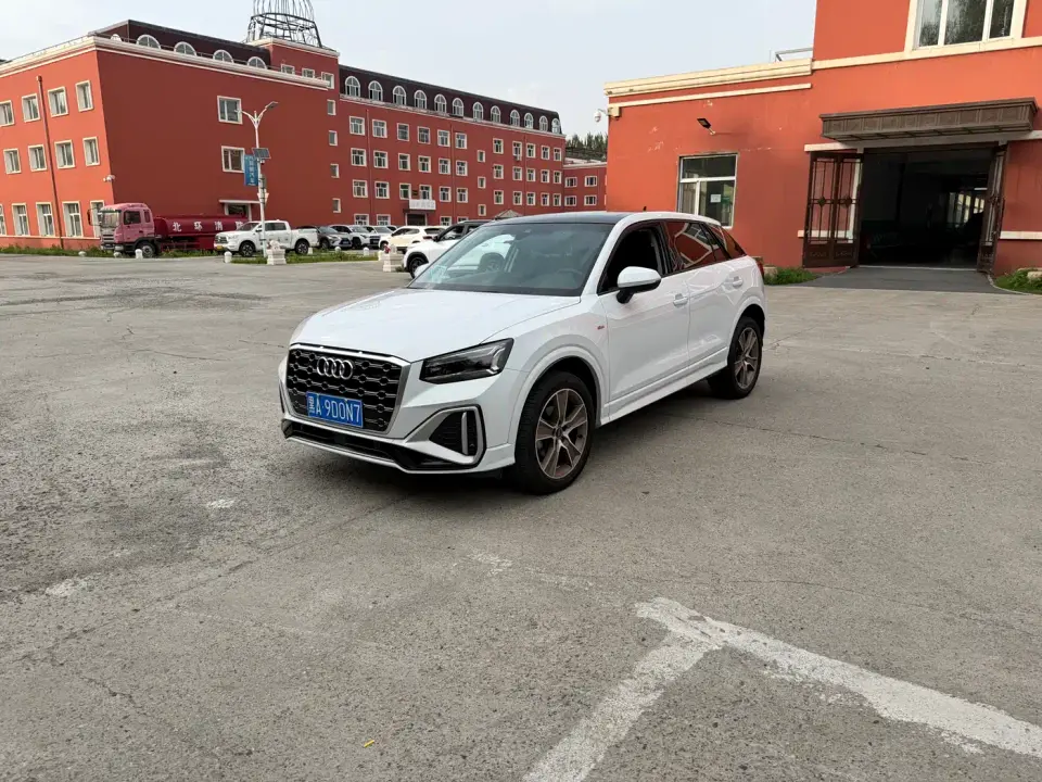 Audi Q2L 35 TFSI Fashion Dynamic 2022