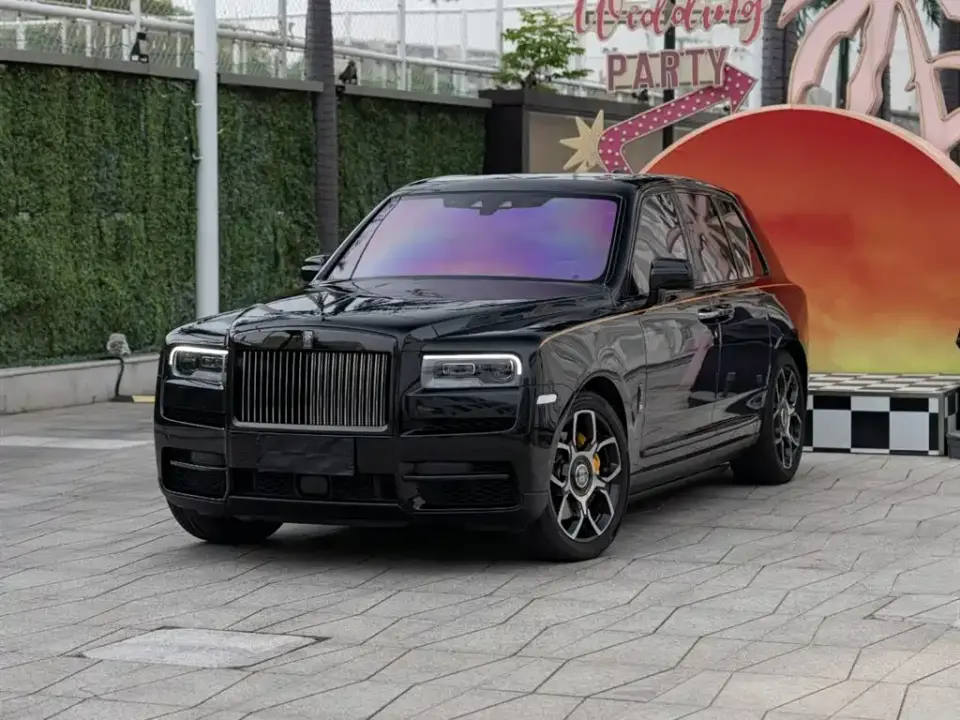 Rolls-Royce Cullinan Black Badge 2023