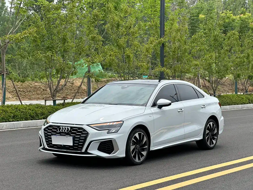 Audi A3 A3L Limousine 35 TFSI Style Sport 2022