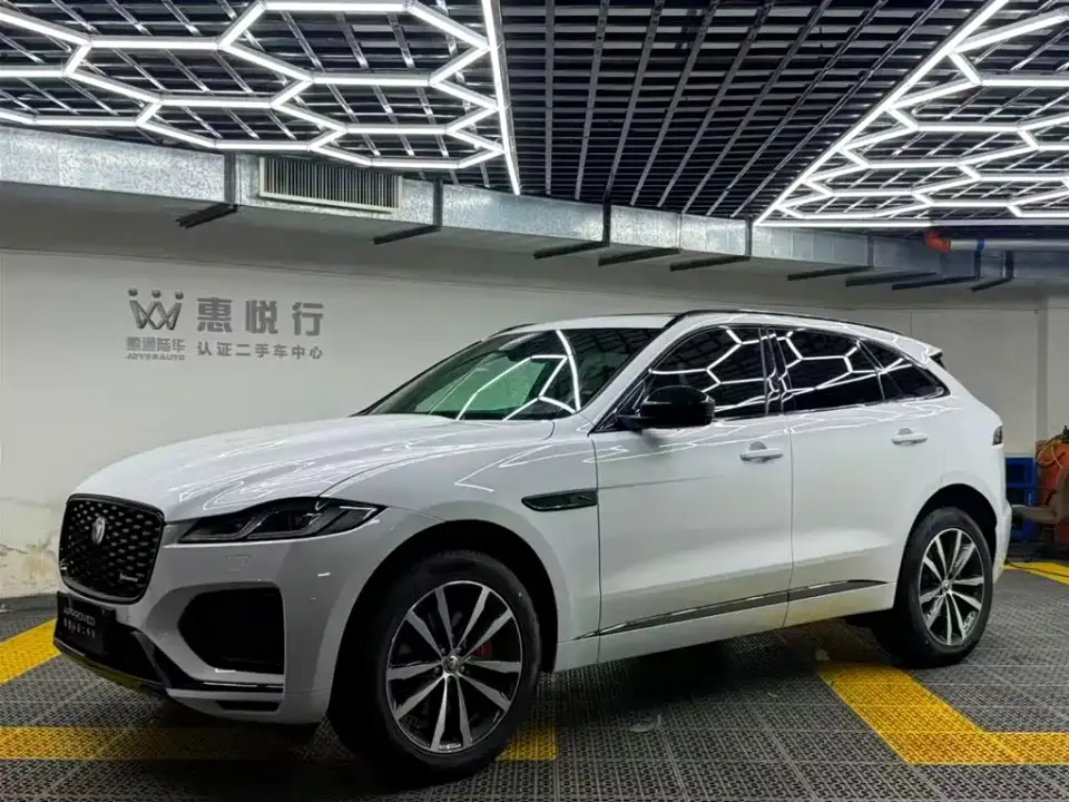 Jaguar F-PACE P250 R-Dynamic SE 2023