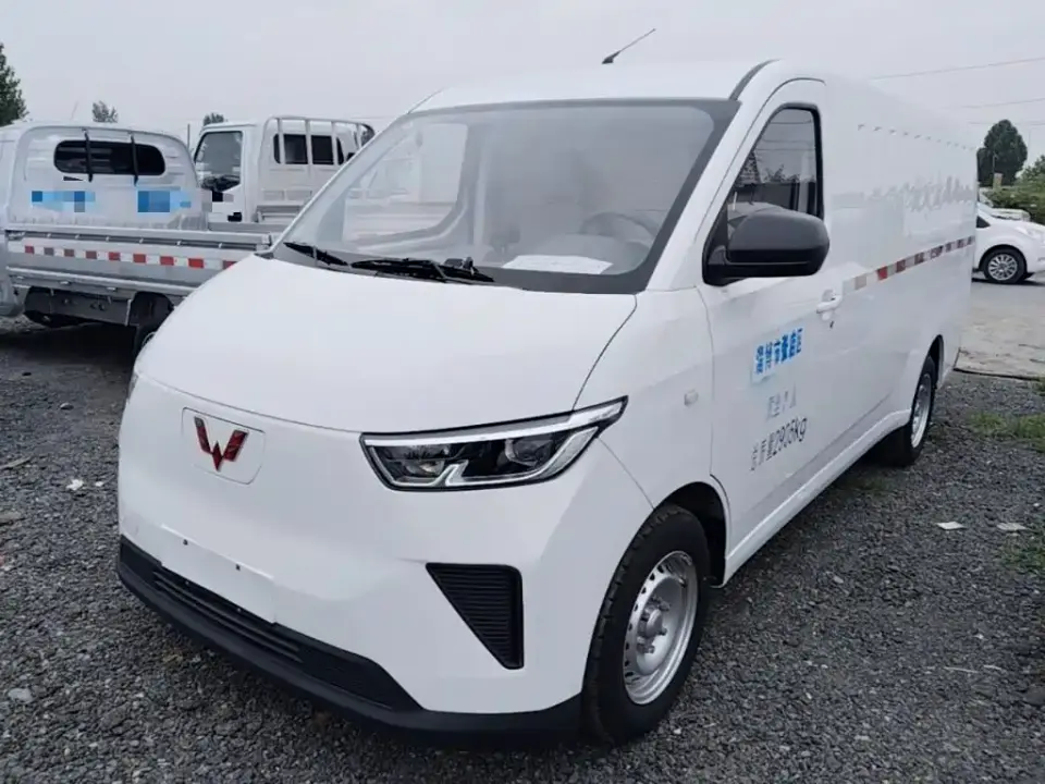Wuling Motors Wuling Yangguang 300km Practical Sealed Window Edition 75kW 2026