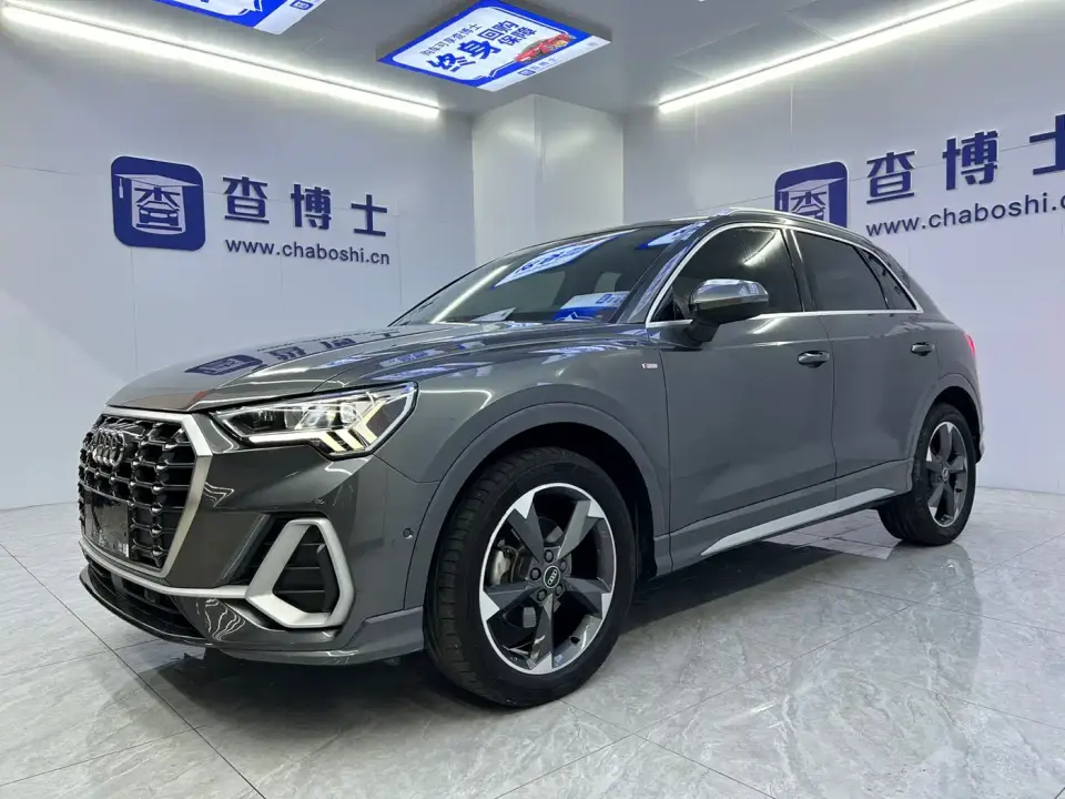 Audi Q3 35 TFSI Fashion Dynamic (1.4T) 2023