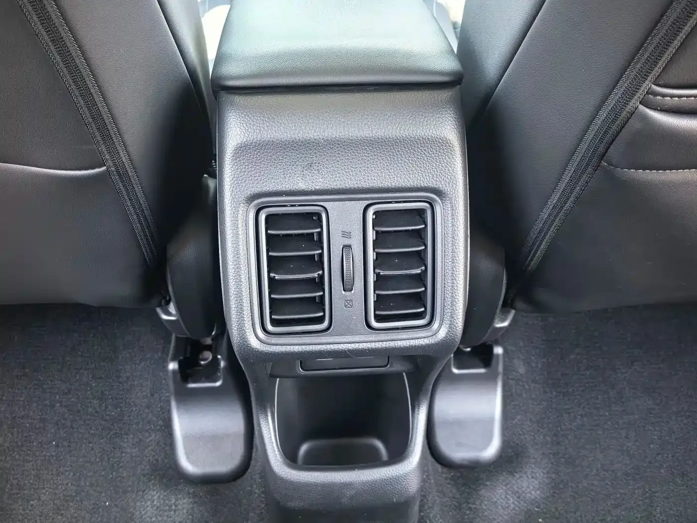 Honda XR-V Facelift 1.5L CVT Fever Edition 2024 — фото 15