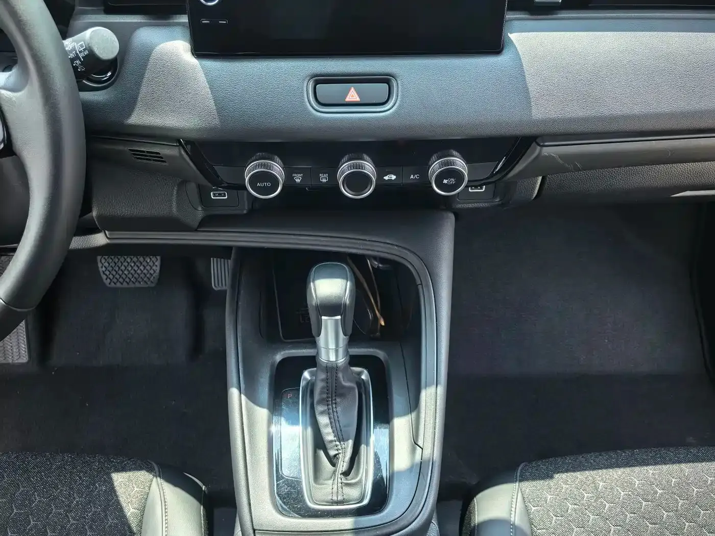 Honda XR-V Facelift 1.5L CVT Fever Edition 2024 — фото 17