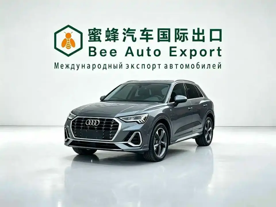 Audi Q3 35 TFSI Fashion Dynamic (1.4T) 2022