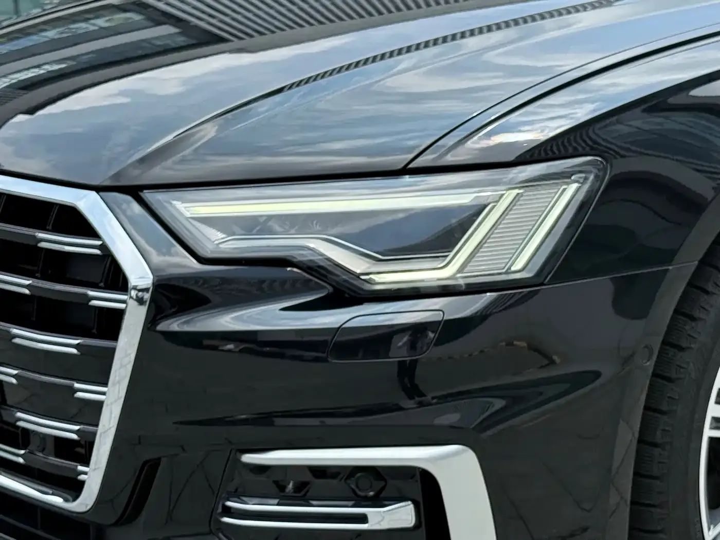 Audi A6L 55 TFSI quattro Premium Dynamic 2023 — фото 8