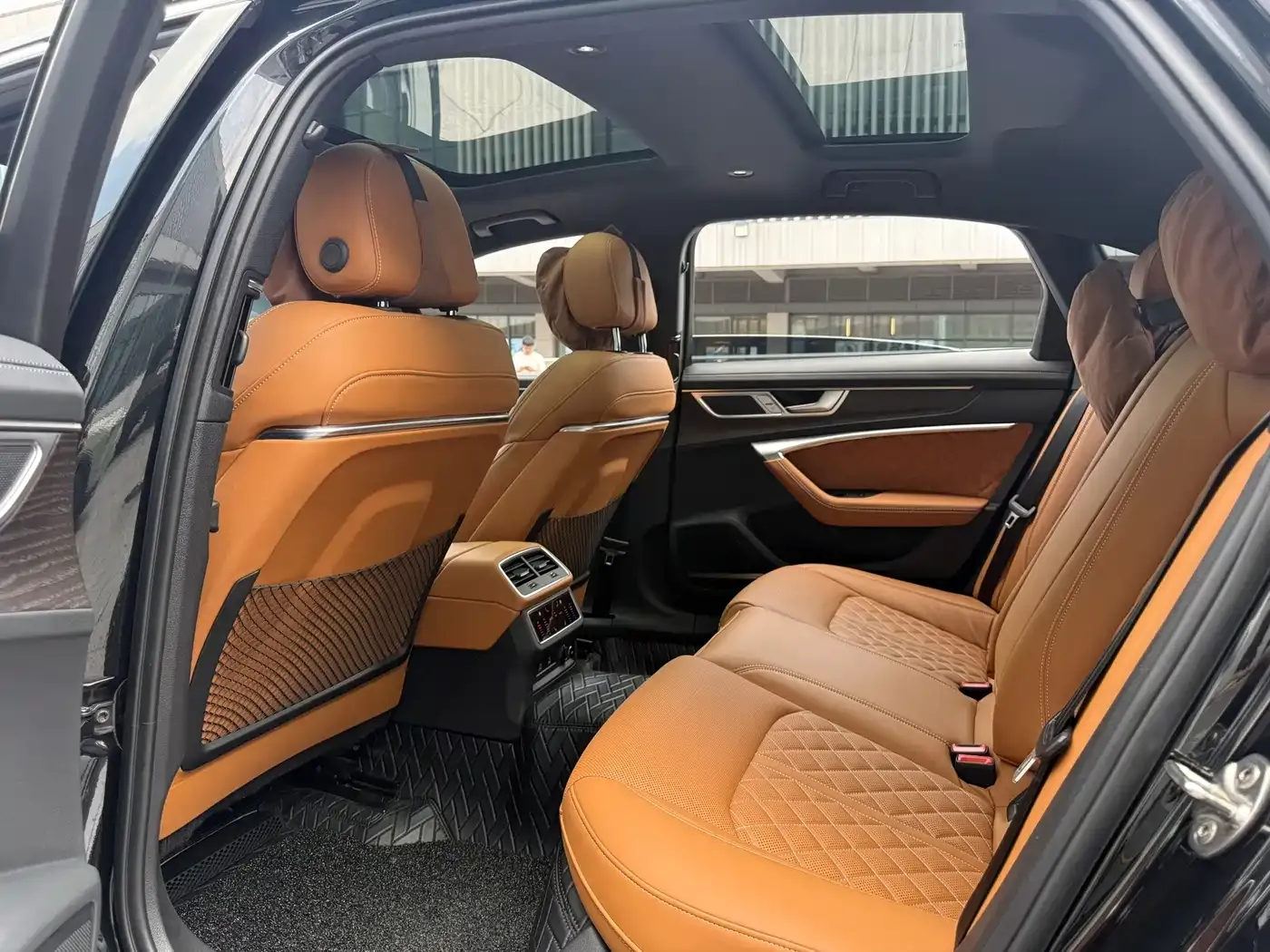 Audi A6L 55 TFSI quattro Premium Dynamic 2023 — фото 25