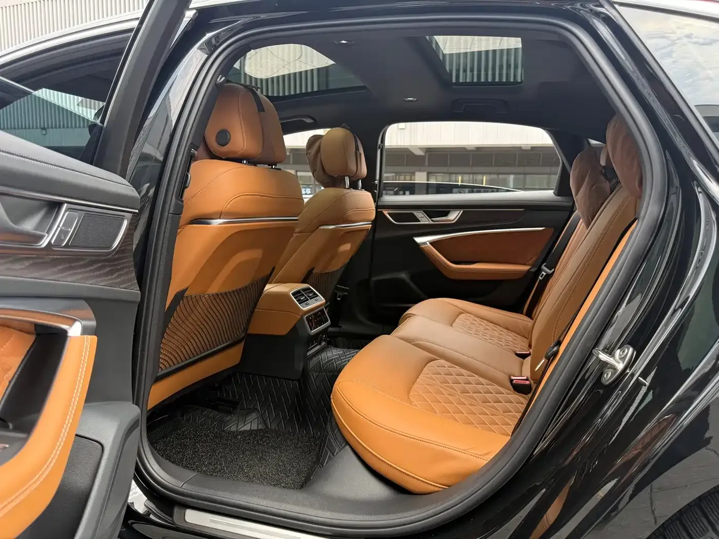 Audi A6L 55 TFSI quattro Premium Dynamic 2023 — фото 24