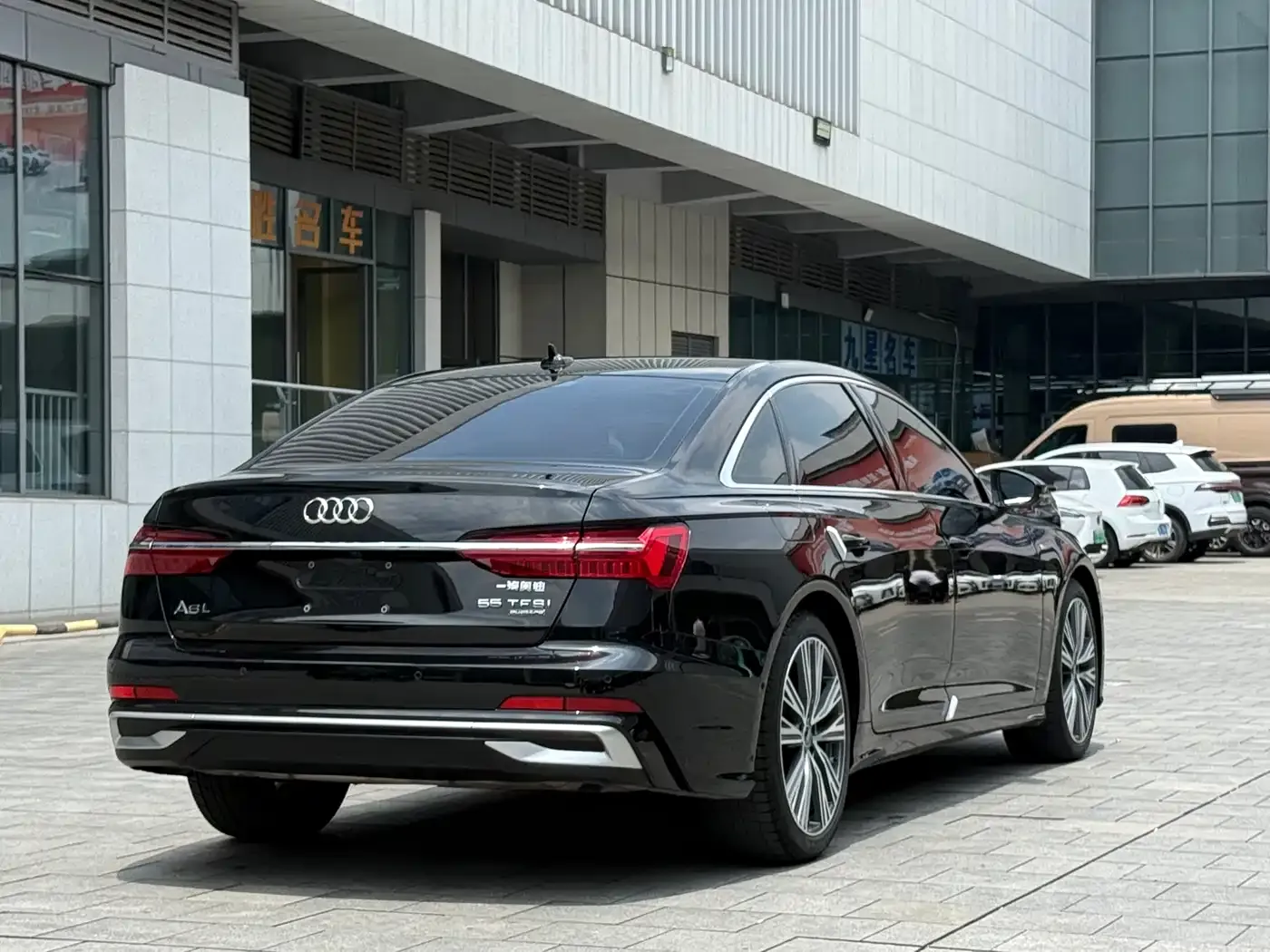 Audi A6L 55 TFSI quattro Premium Dynamic 2023 — фото 5