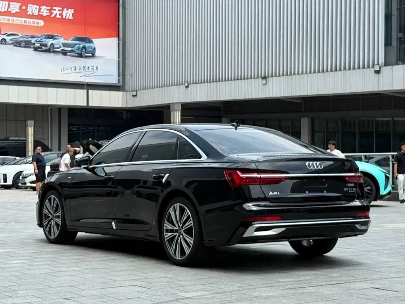 Audi A6L 55 TFSI quattro Premium Dynamic 2023 — фото 7