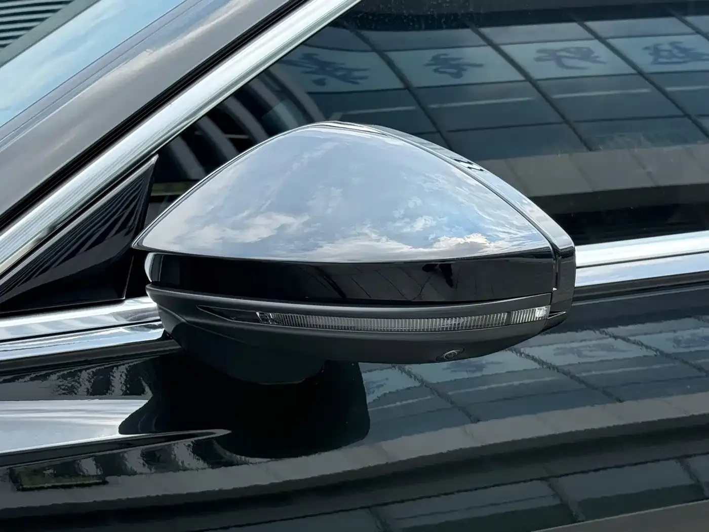 Audi A6L 55 TFSI quattro Premium Dynamic 2023 — фото 11