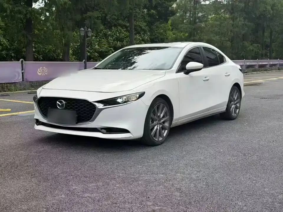 Mazda Mazda3 Axela 2.0L Automatic Quality Shine 2021