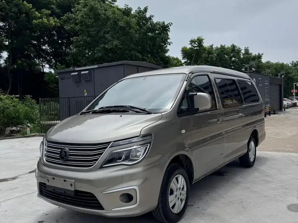 Dongfeng Fengxing Lingzhi M5L 1.6L Comfort 7-Seater 2021