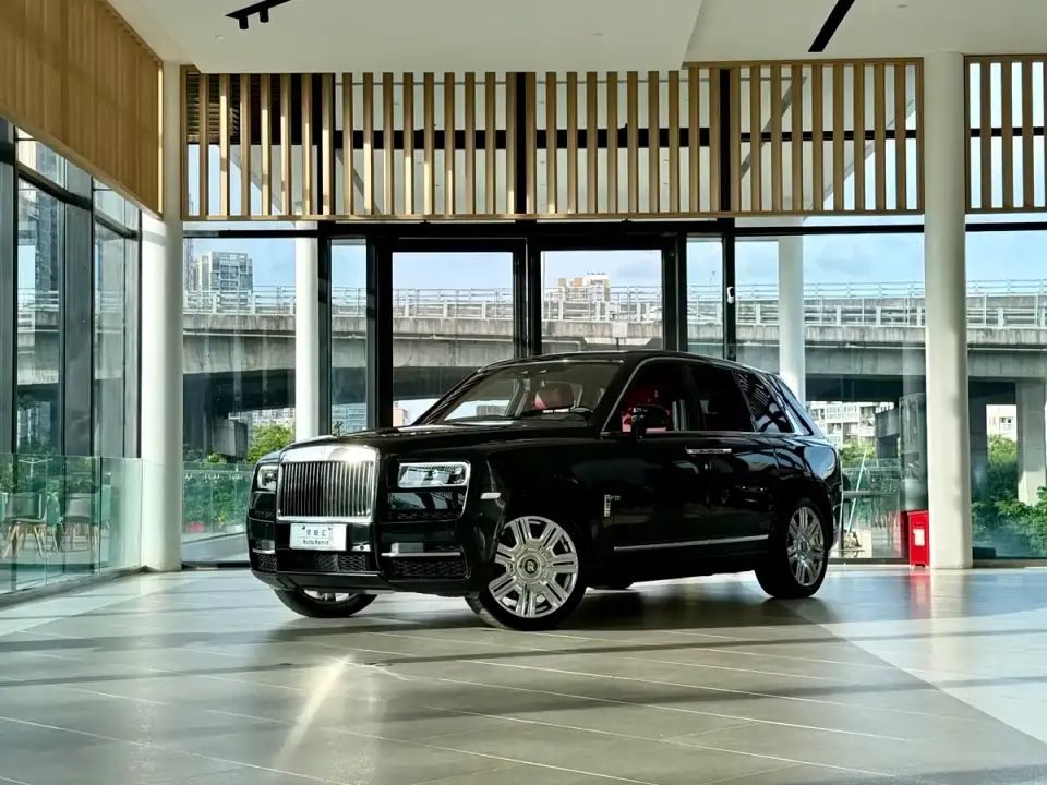 Rolls-Royce Cullinan 5-Seater Version 2021