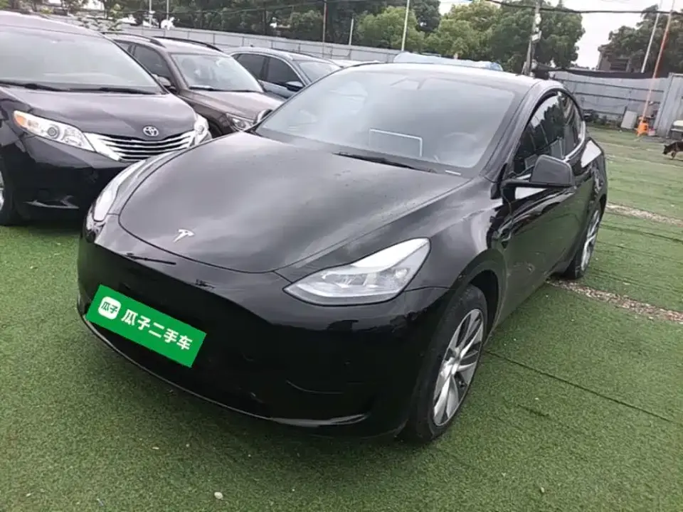 Tesla Model Y Facelift Rear-Wheel Drive Version 2023