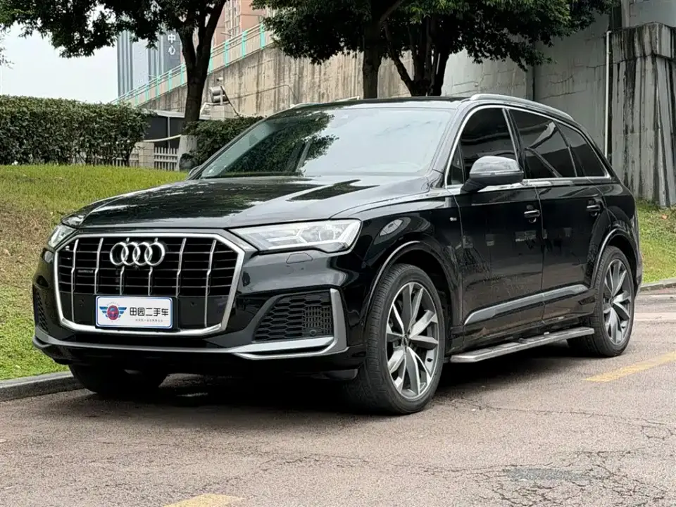 Audi Q7 55 TFSI quattro S line Sport 2022