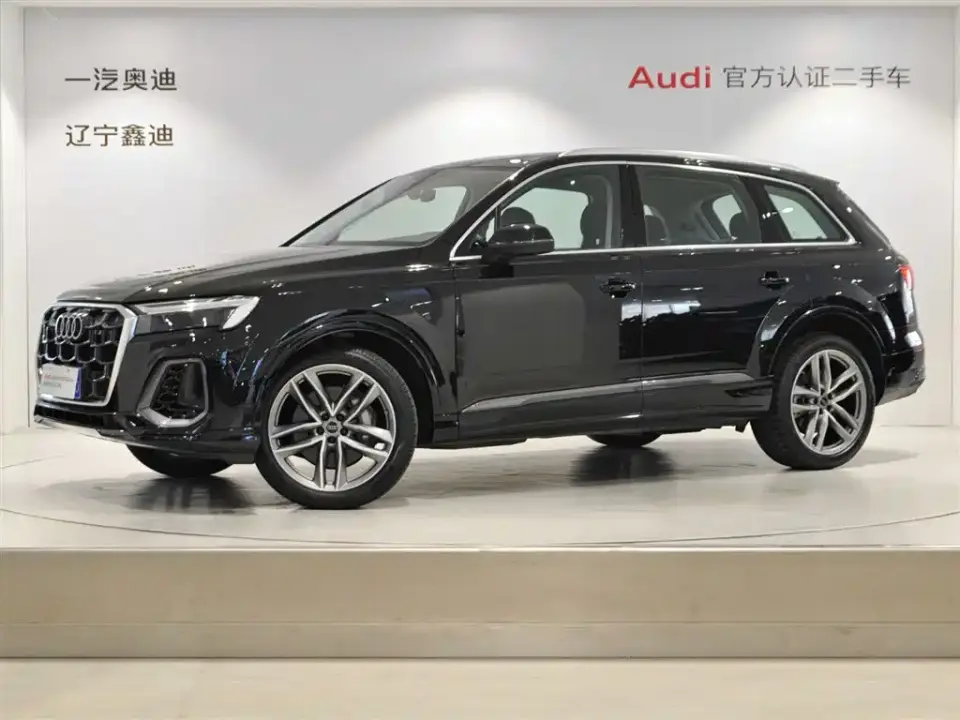 Audi Q7 55 TFSI quattro S line Sport 2024