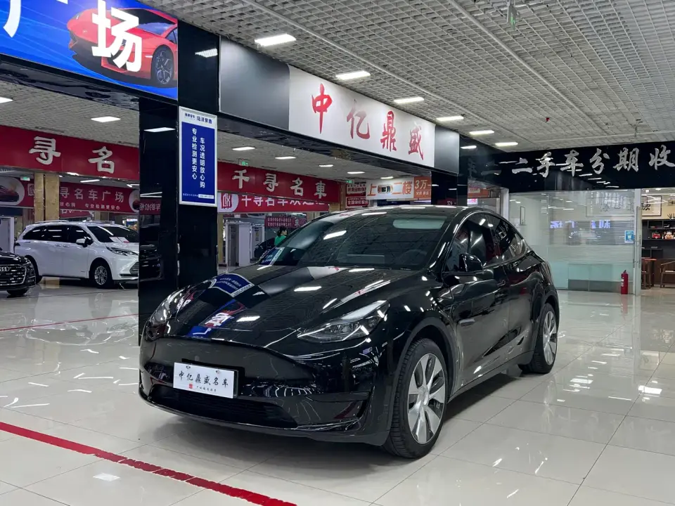 Tesla Model Y Facelift Rear-Wheel Drive Version 2023