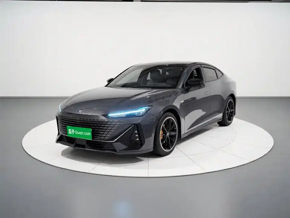 Changan UNI-V 1.5T Premium Model 2022