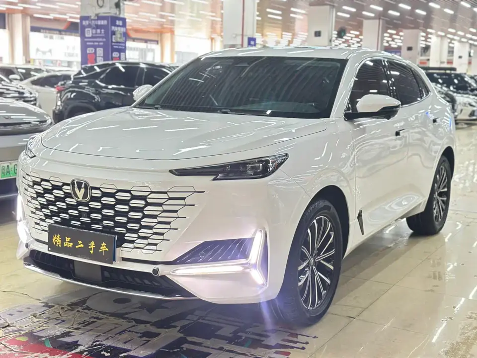 Changan UNI-K 2.0T FWD Joy Style 2023