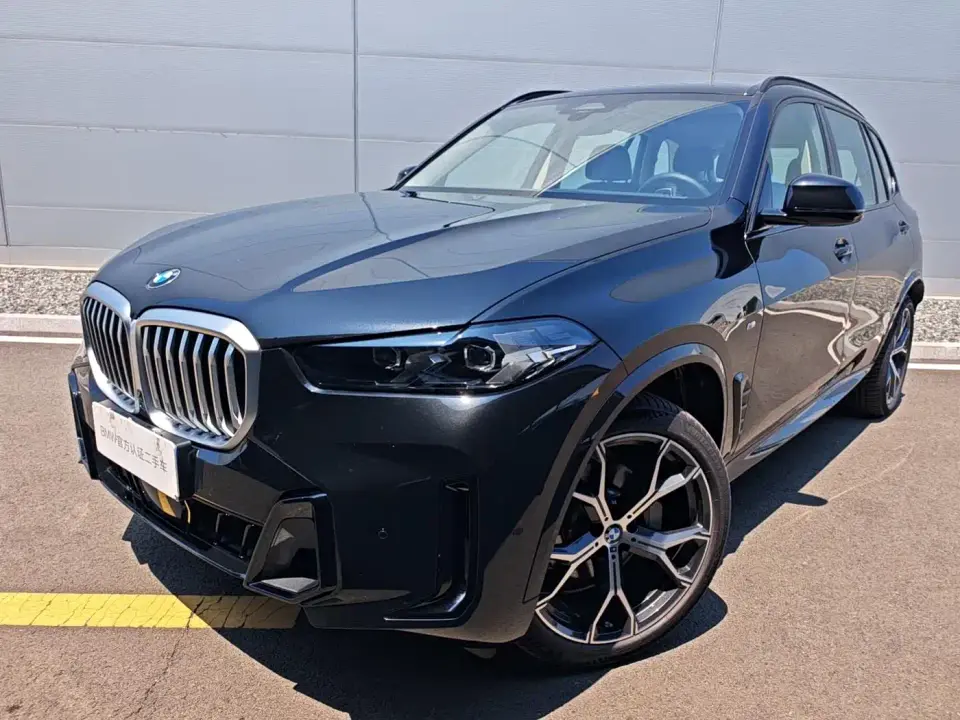 BMW X5 Model xDrive 30Li Exclusive M Sport Blackout Package 2025