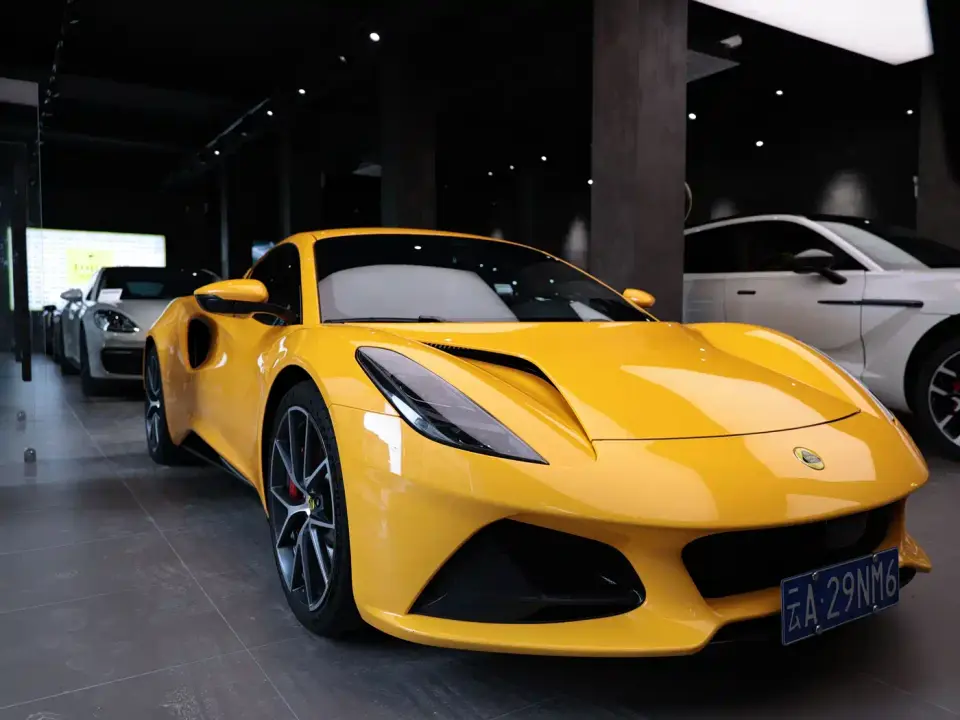 Lotus Cars EMIRA 2.0T DCT First Edition 2024