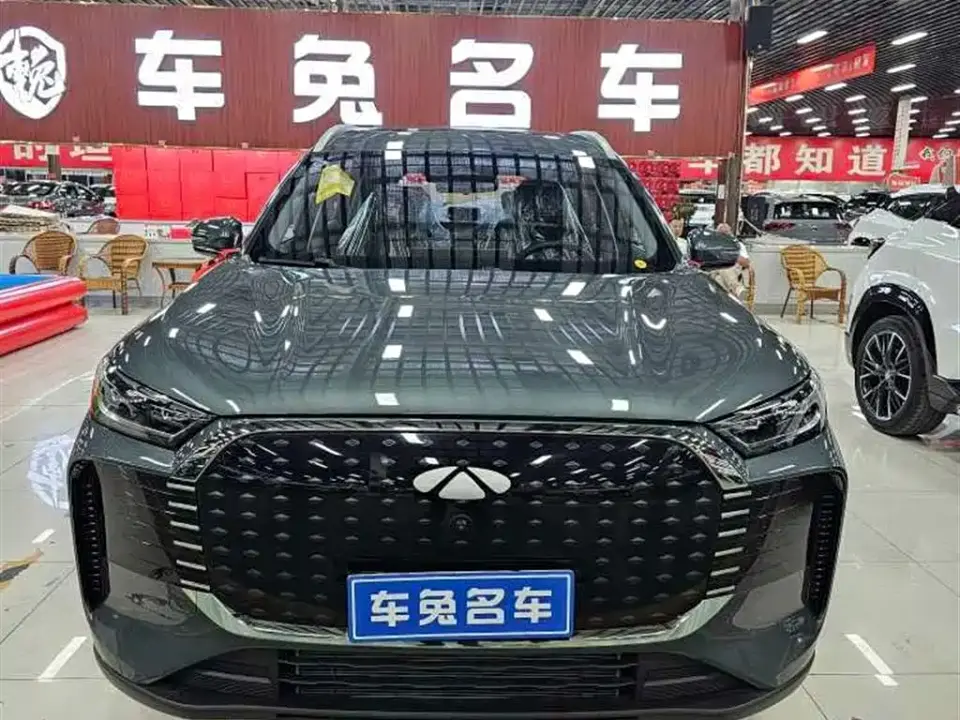 Chery Fengyun Fengyun T8 Model 1.5T 130km Luxury 5-Seater 2025