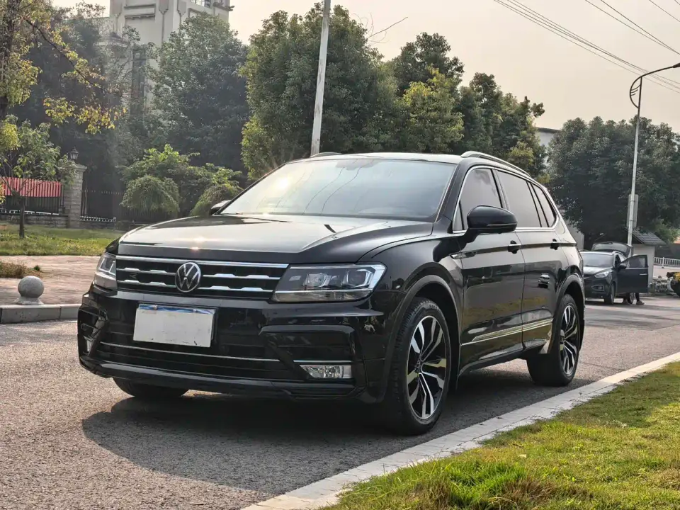 Volkswagen Tiguan L 330TSI Automatic 2WD R-Line Premium 2021